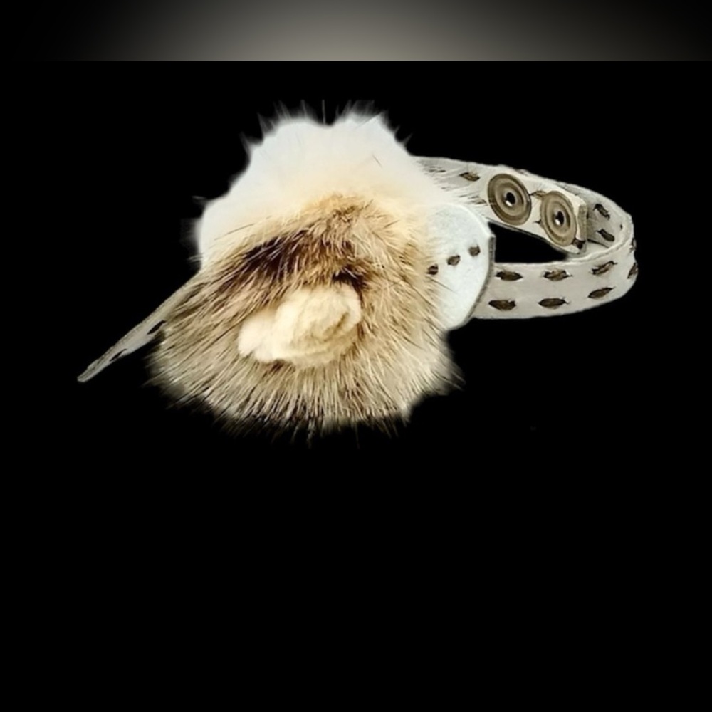 Fendi EUC Fur & Leather Bracelet - Picture 2 of 3